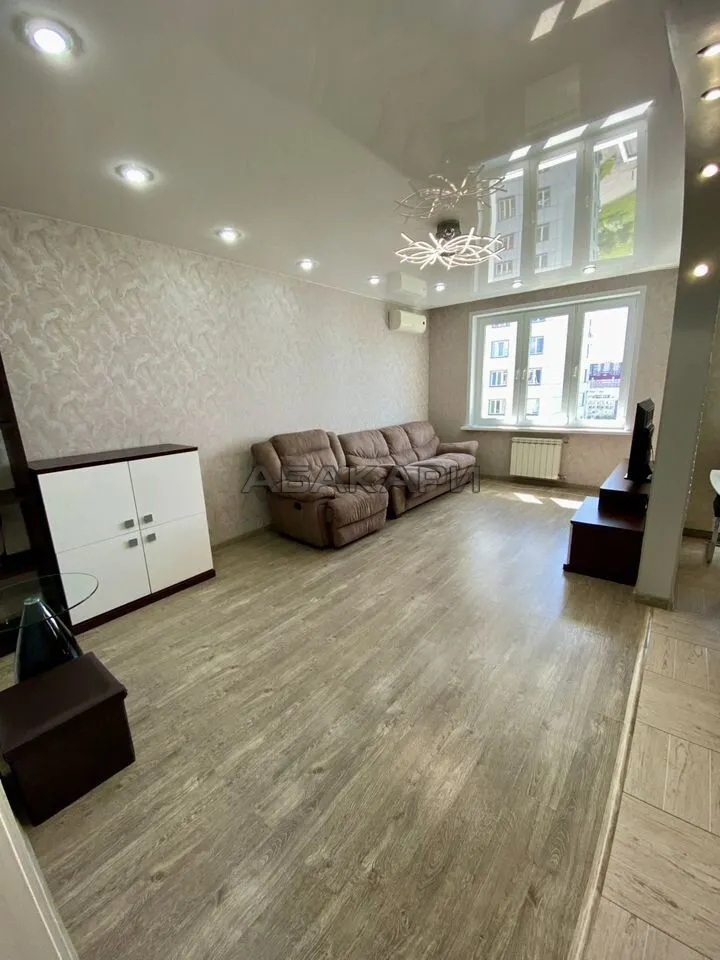 4-комнатная улица 9 Мая, 83  за 100000 руб/мес фото 8