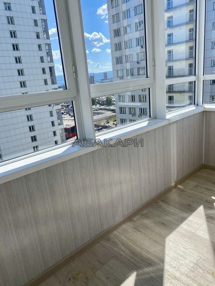 4-комнатная улица 9 Мая, 83  за 100000 руб/мес фото 12