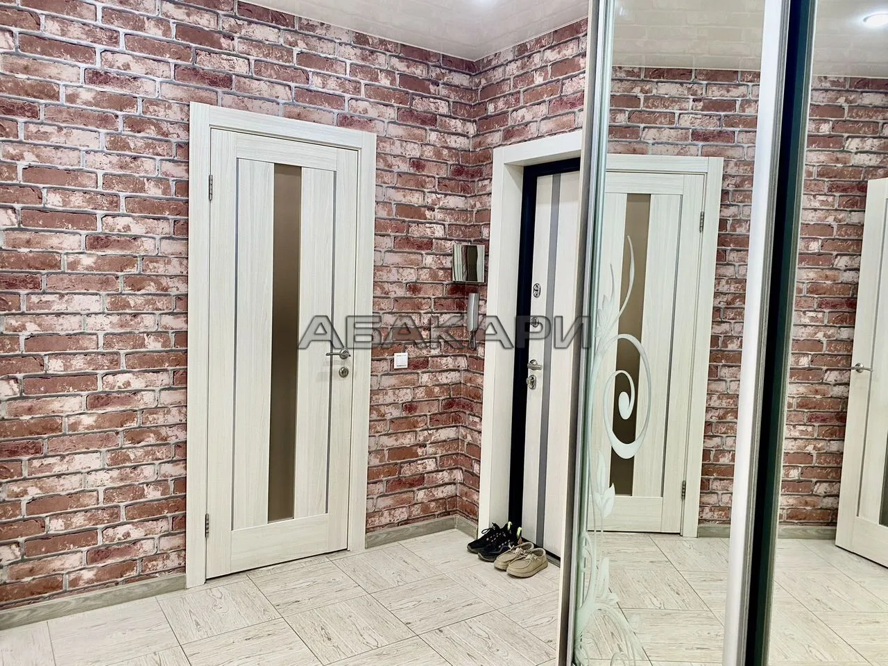 4-комнатная улица 9 Мая, 83  за 100000 руб/мес фото 13