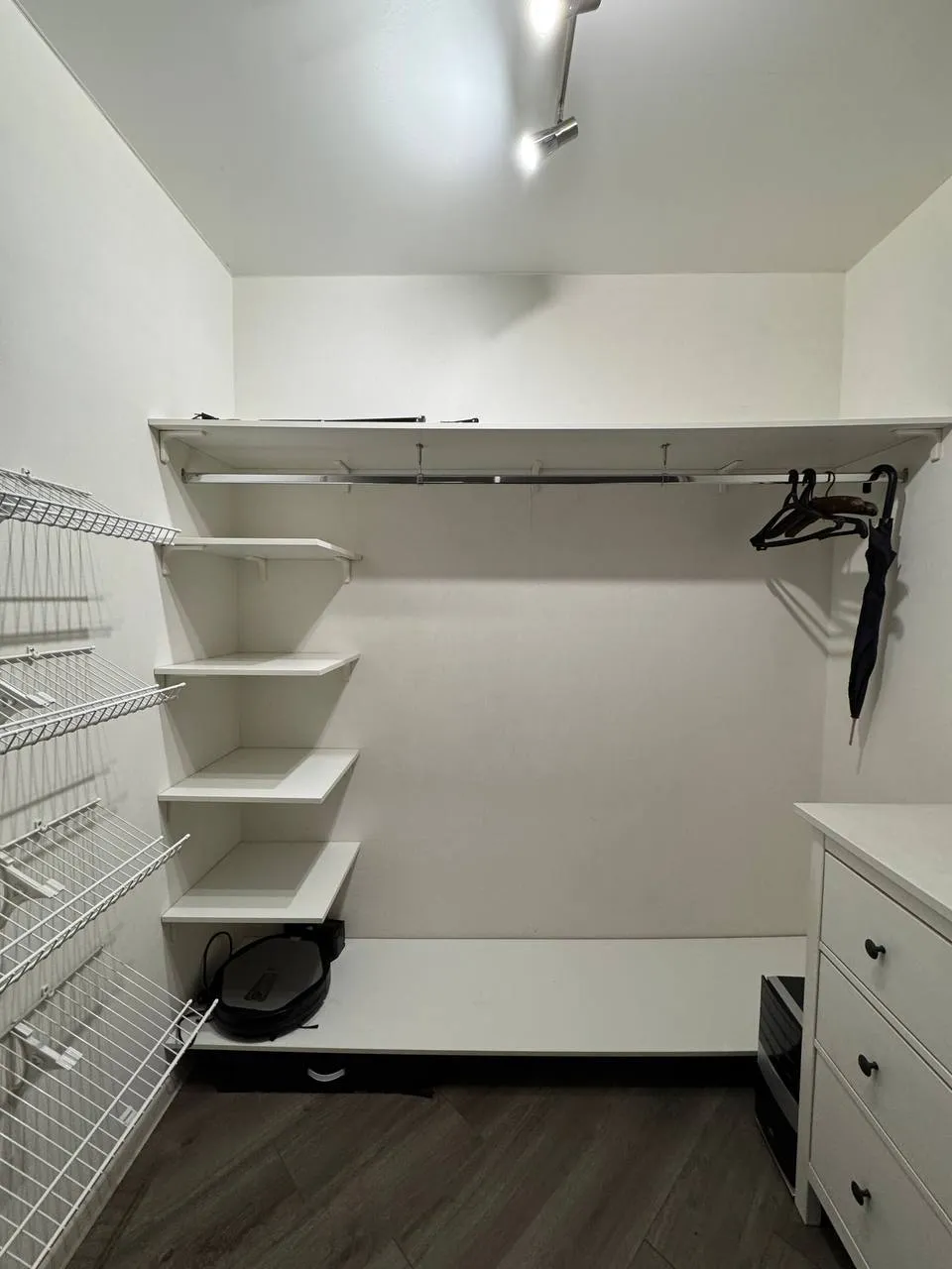 2-комнатная улица Авиаторов, 66  за 70000 руб/мес фото 10