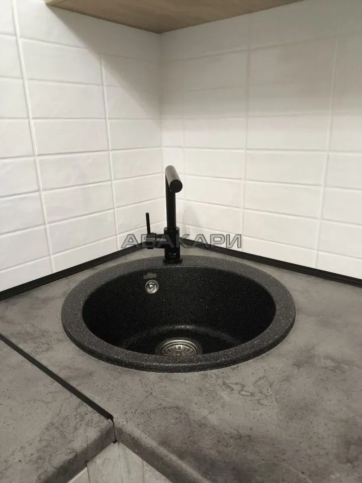 2-комнатная Ленинградская улица, 6  за 30000 руб/мес фото 3