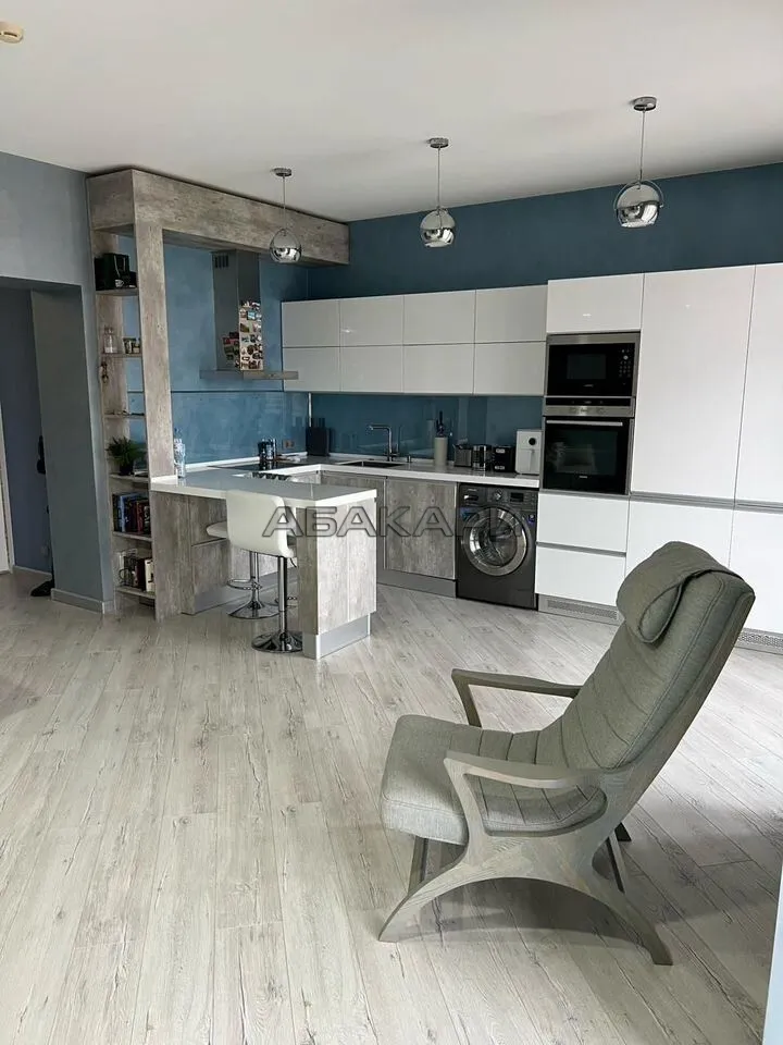 3-комнатная Линейная улица, 122  за 90000 руб/мес фото 4