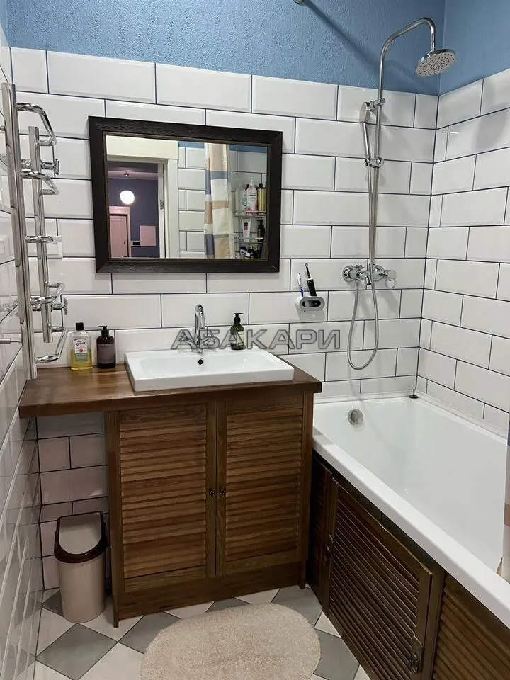 3-комнатная Линейная улица, 122  за 90000 руб/мес фото 15