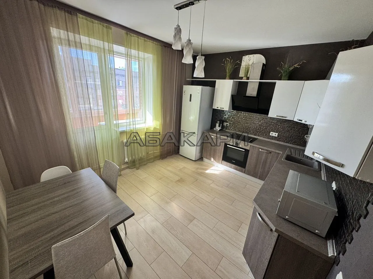 2-комнатная улица Горького, 36А за 54000 руб/мес фото 2 2-комнатная улица Горького, 36А за 54000 руб/мес фото 2