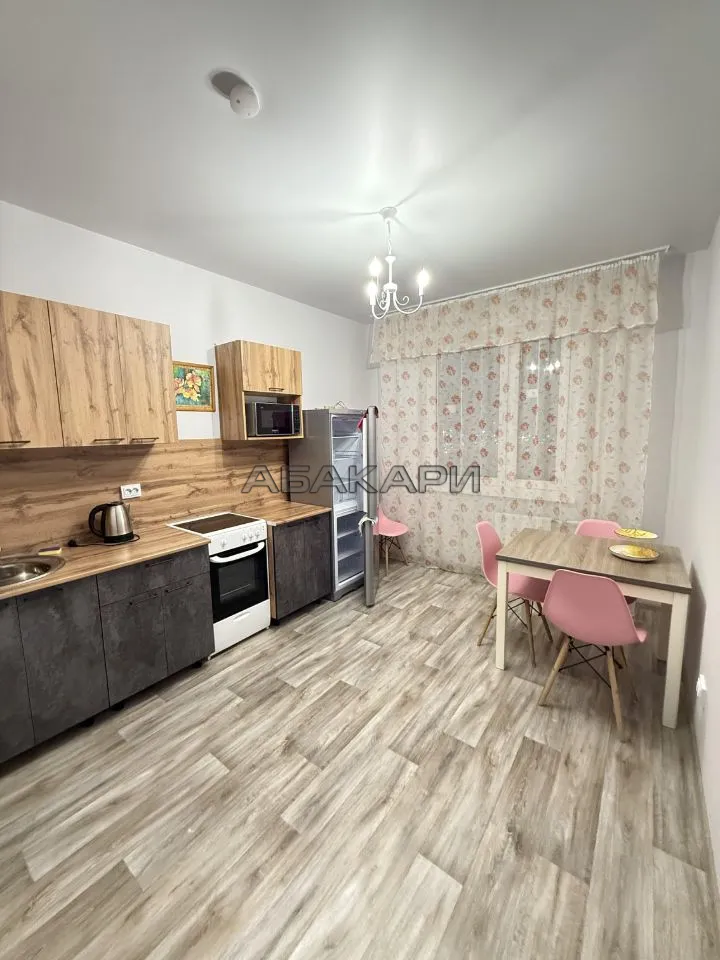 студия Свердловская улица, 6Л  за 30000 руб/мес фото 1