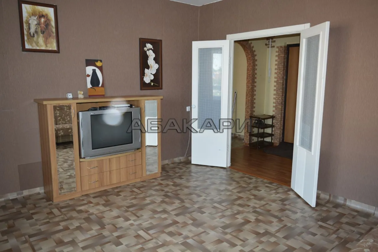 1-комнатная Линейная улица, 84 за 30000 руб/мес фото 2 1-комнатная Линейная улица, 84 за 30000 руб/мес фото 2