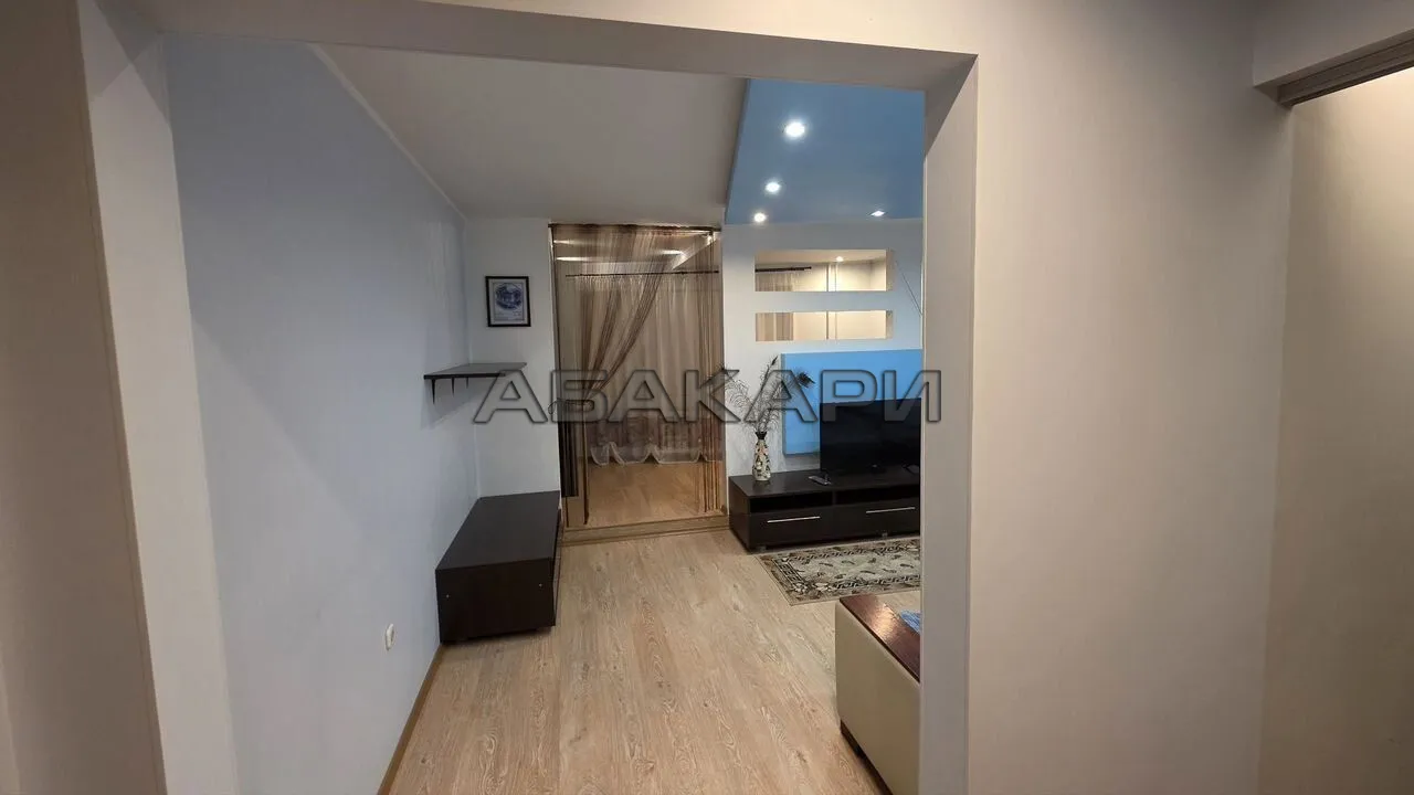 1-комнатная улица Алексеева, 22 за 38000 руб/мес фото 2 1-комнатная улица Алексеева, 22 за 38000 руб/мес фото 2