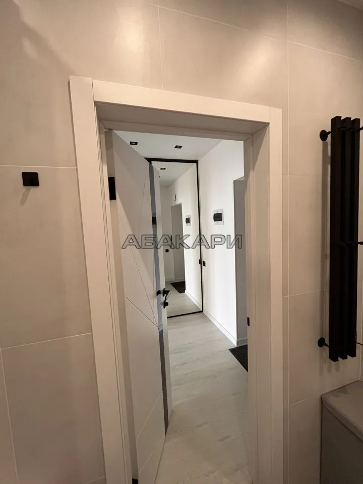 1-комнатная улица Авиаторов, 24  за 55000 руб/мес фото 7