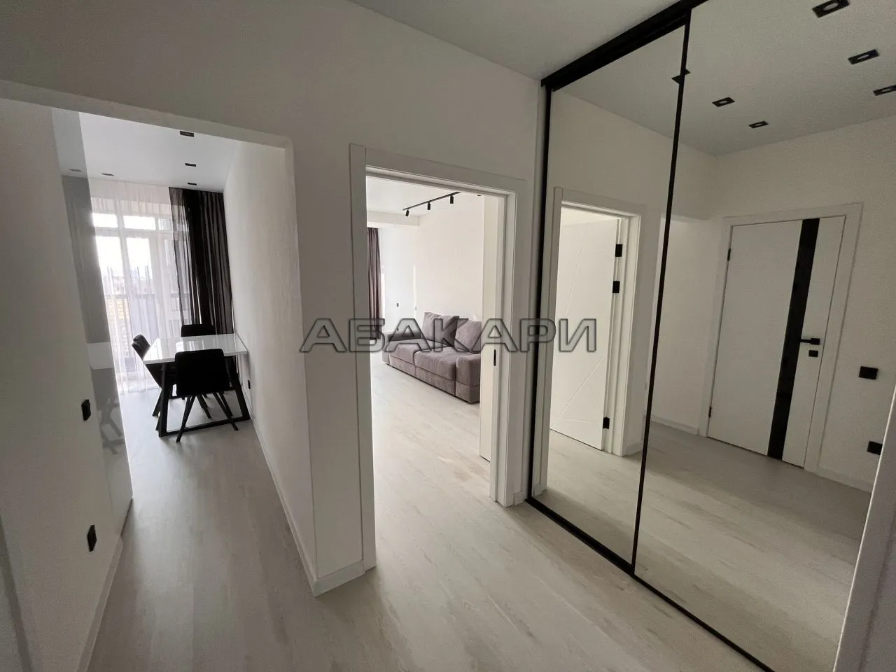 1-комнатная улица Авиаторов, 24  за 55000 руб/мес фото 9