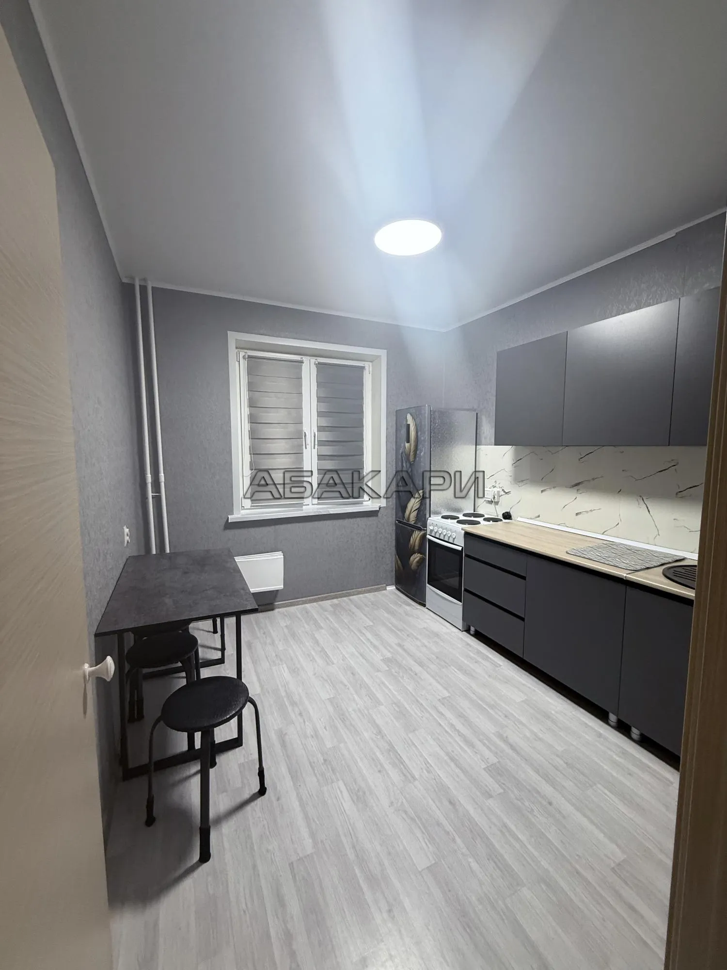 2-комнатная Линейная улица, 90  за 40000 руб/мес фото 1