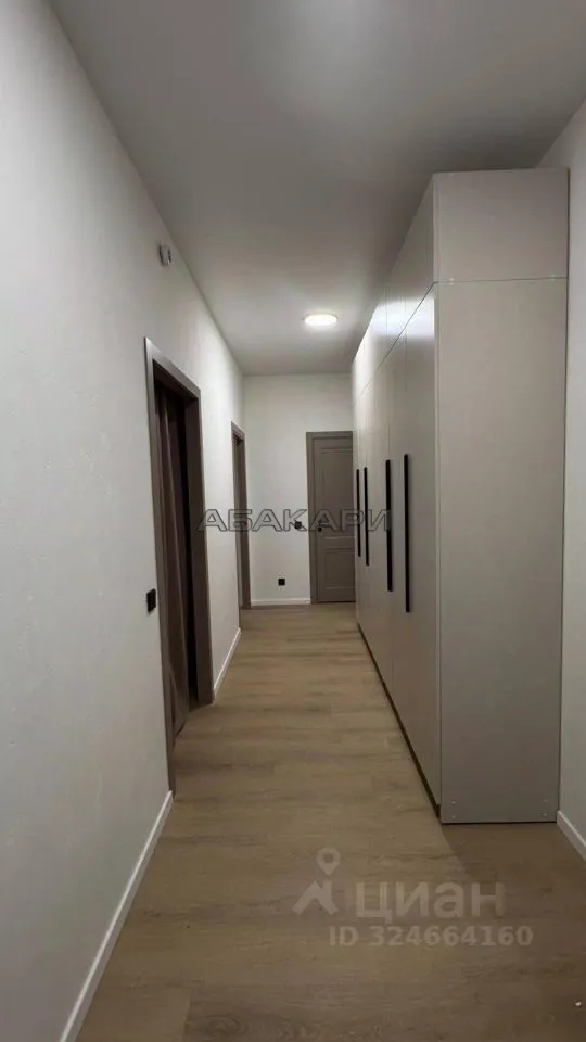 3-комнатная Регатная улица, 3  за 90000 руб/мес фото 3