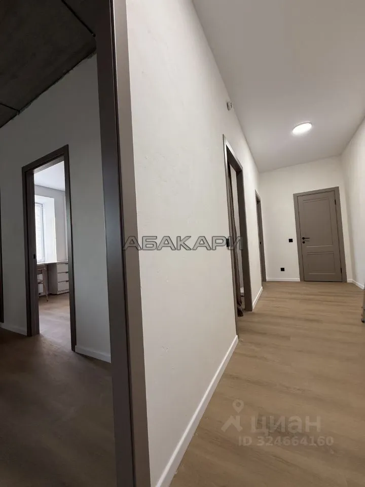 3-комнатная Регатная улица, 3  за 90000 руб/мес фото 4