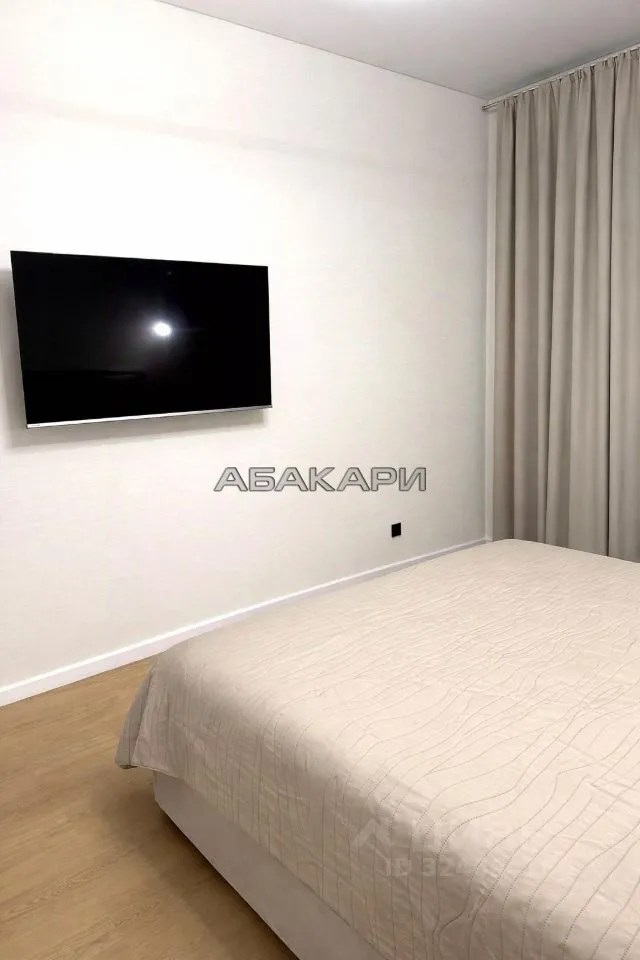 3-комнатная Регатная улица, 3  за 90000 руб/мес фото 8