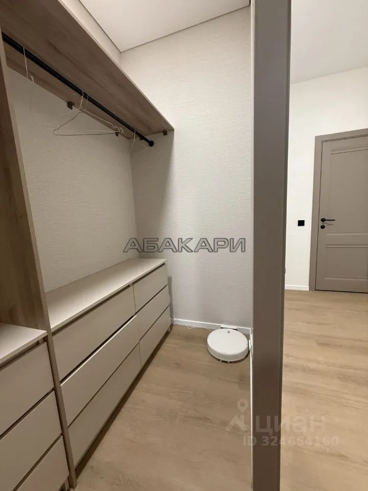 3-комнатная Регатная улица, 3  за 90000 руб/мес фото 9