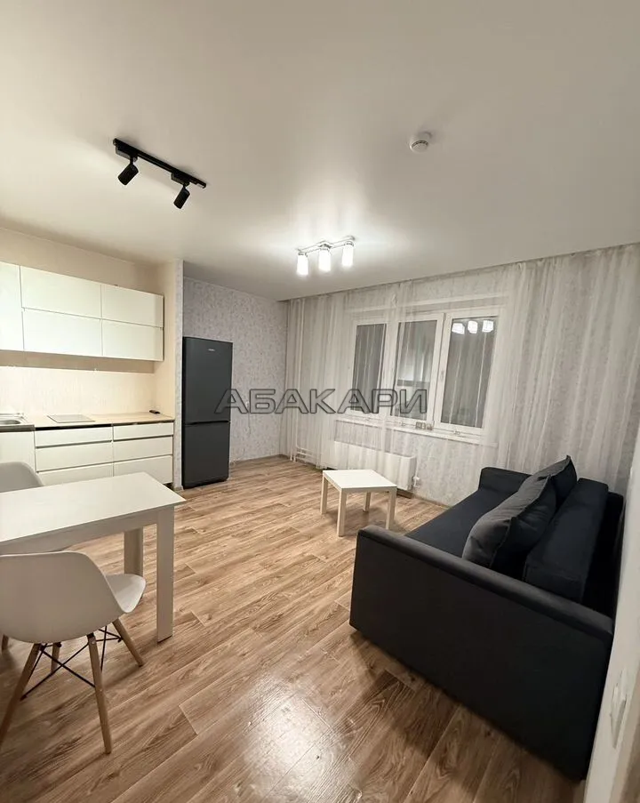 3-комнатная улица Дубровинского, 110В  за 48000 руб/мес фото 1