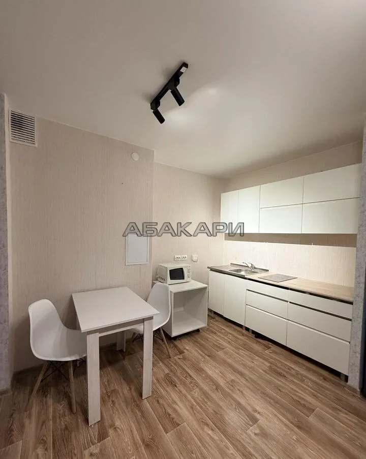 3-комнатная улица Дубровинского, 110В  за 48000 руб/мес фото 4