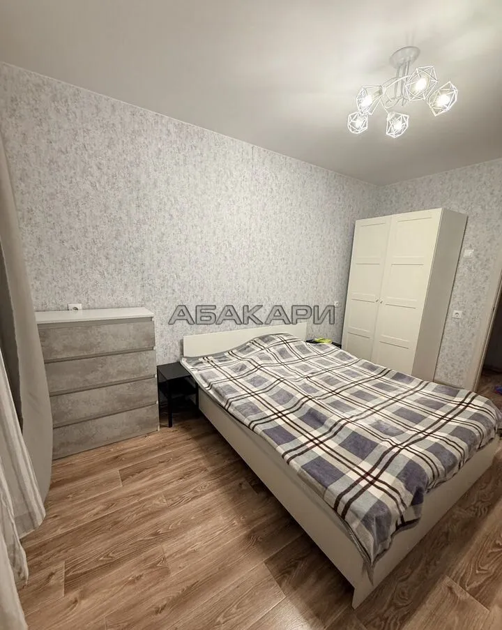 3-комнатная улица Дубровинского, 110В  за 48000 руб/мес фото 8