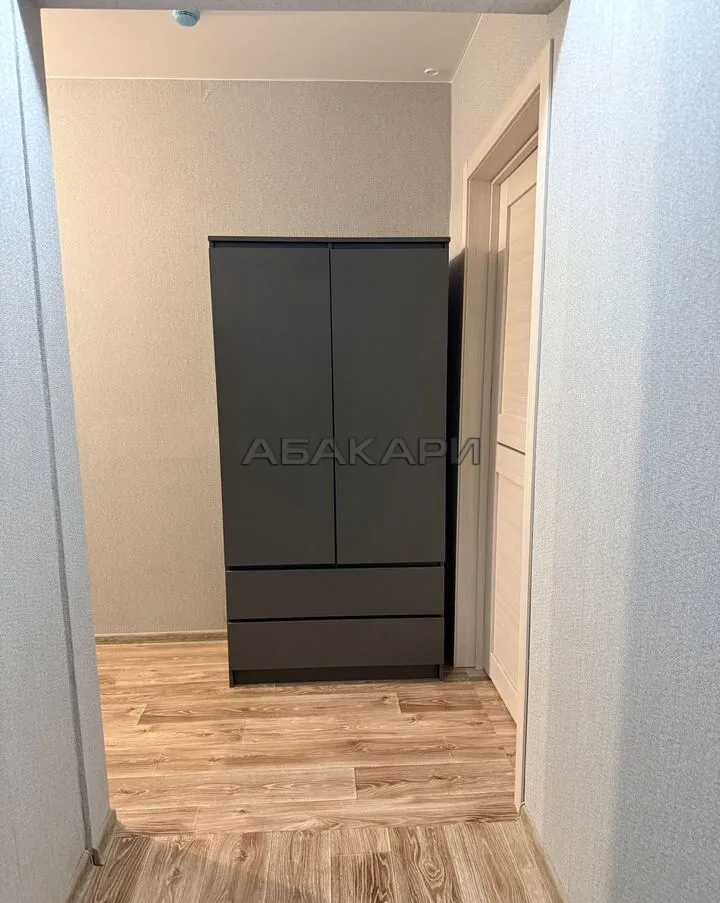 3-комнатная улица Дубровинского, 110В  за 48000 руб/мес фото 14