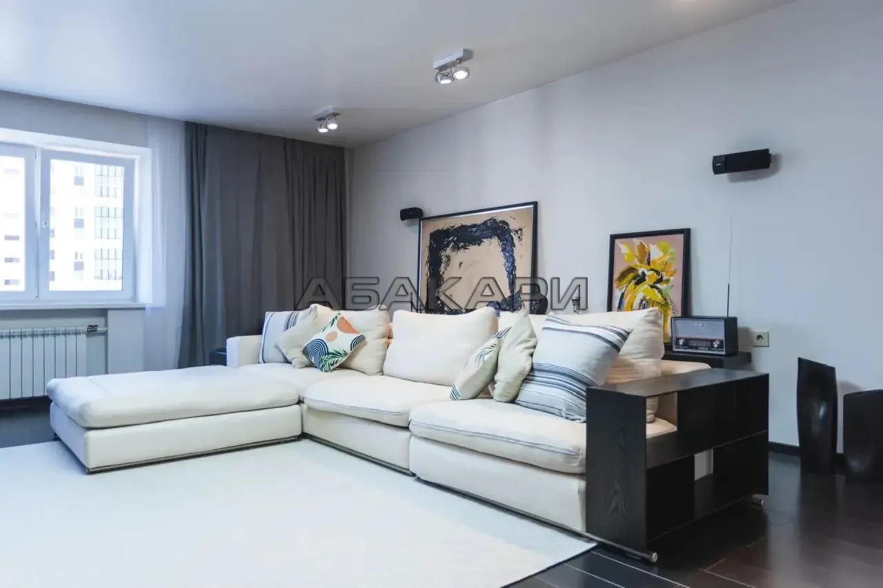 3-комнатная улица Ломоносова, 11А  за 190000 руб/мес фото 4