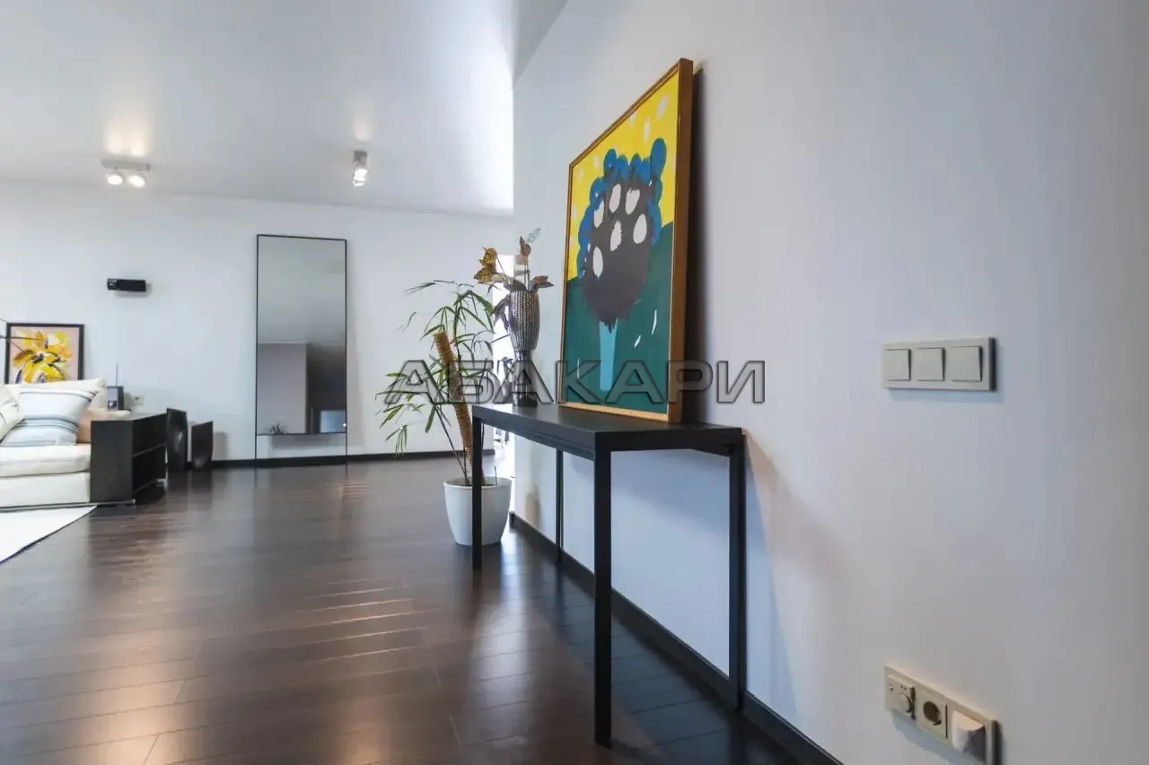 3-комнатная улица Ломоносова, 11А  за 190000 руб/мес фото 9