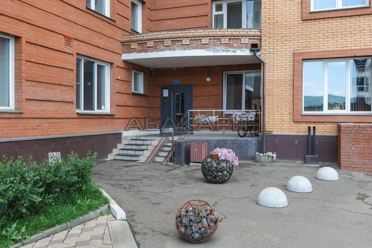 3-комнатная улица Ломоносова, 11А  за 190000 руб/мес фото 16