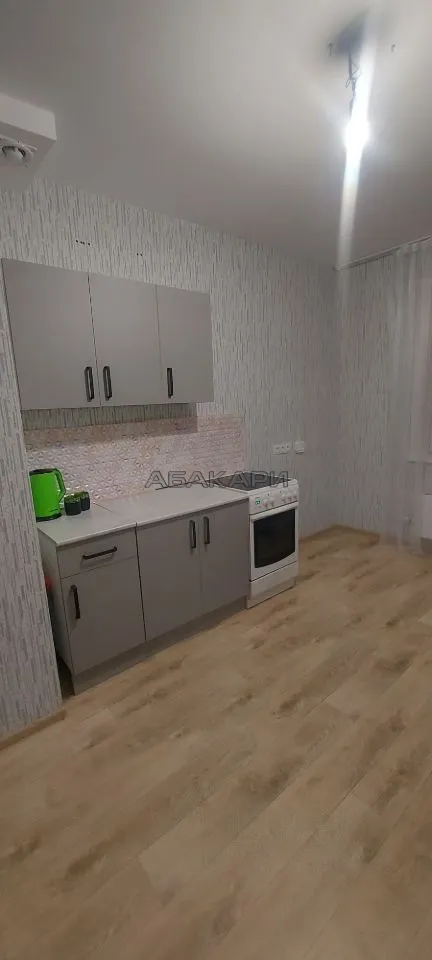 2-комнатная Крайняя улица, 8  за 35000 руб/мес фото 1