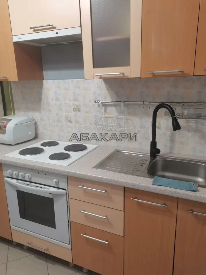 1-комнатная Свободный проспект, 10  за 35000 руб/мес фото 1