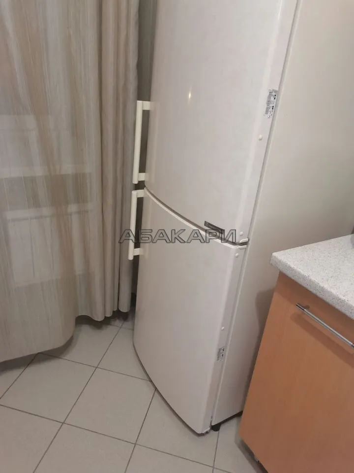 1-комнатная Свободный проспект, 10  за 35000 руб/мес фото 12