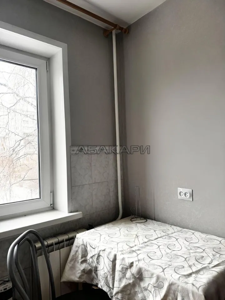 3-комнатная улица 60 лет Октября, 32  за 30000 руб/мес фото 2