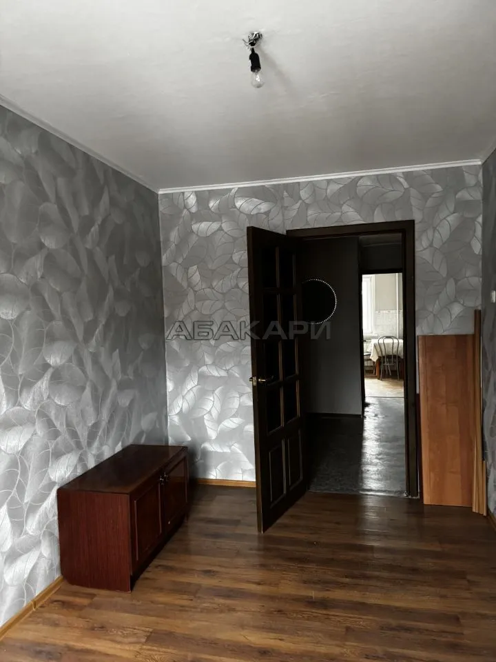 3-комнатная улица 60 лет Октября, 32  за 30000 руб/мес фото 9