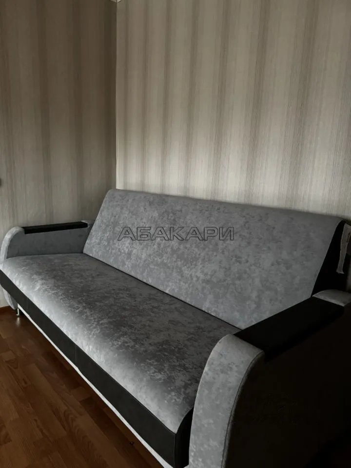 3-комнатная улица 60 лет Октября, 32  за 30000 руб/мес фото 3