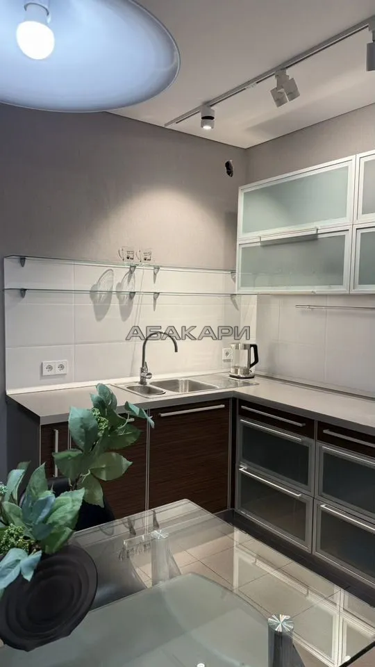 2-комнатная улица Молокова, 60  за 50000 руб/мес фото 3