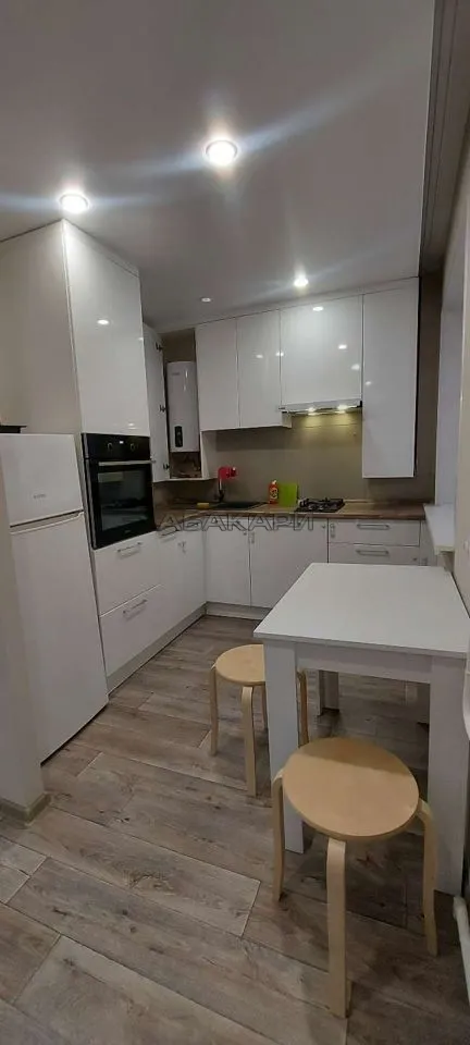 2-комнатная Шелковая улица, 2 за 36000 руб/мес фото 1 2-комнатная Шелковая улица, 2 за 36000 руб/мес фото 1