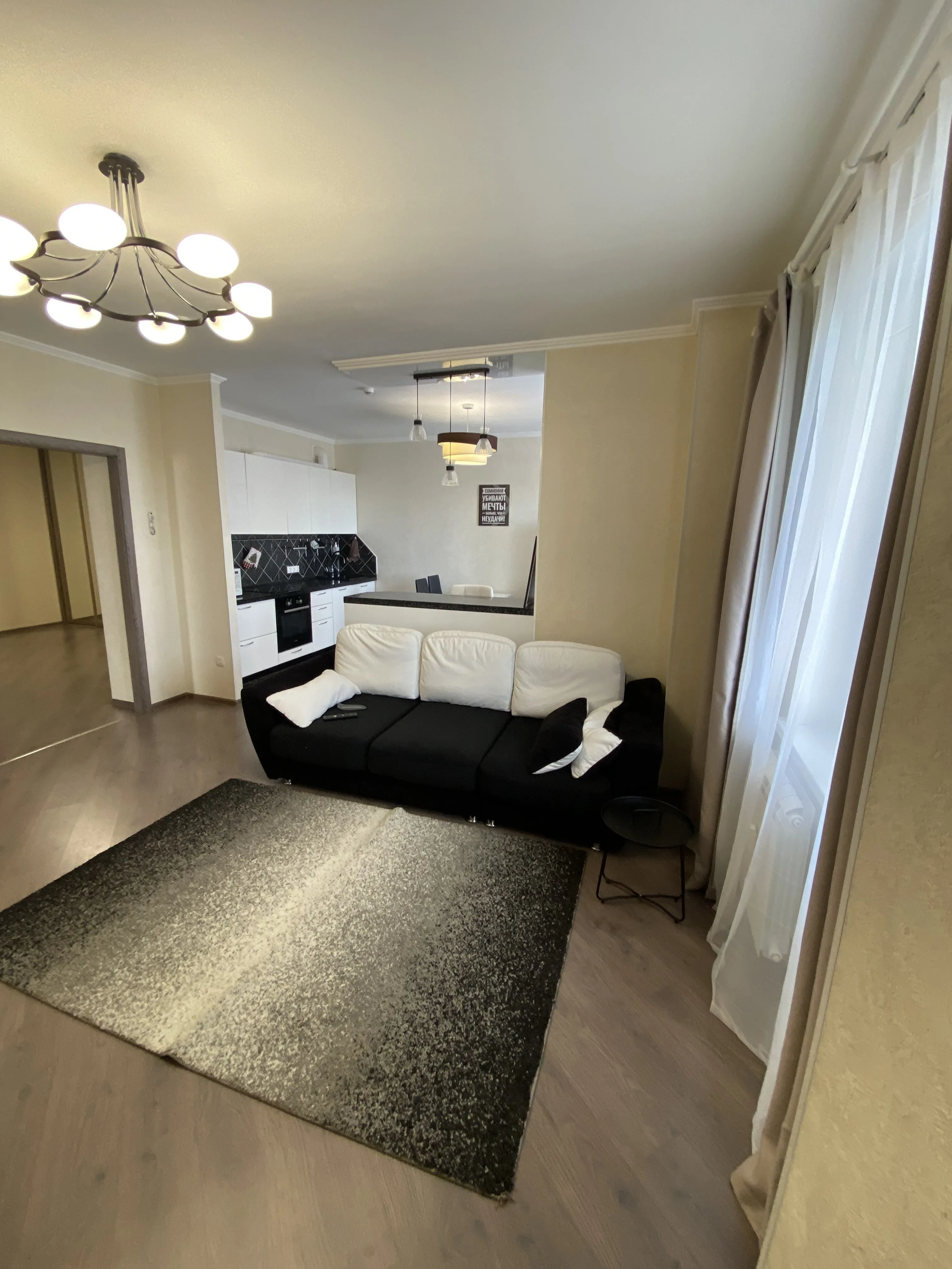 3-комнатная улица Республики, 37А  за 80000 руб/мес фото 10