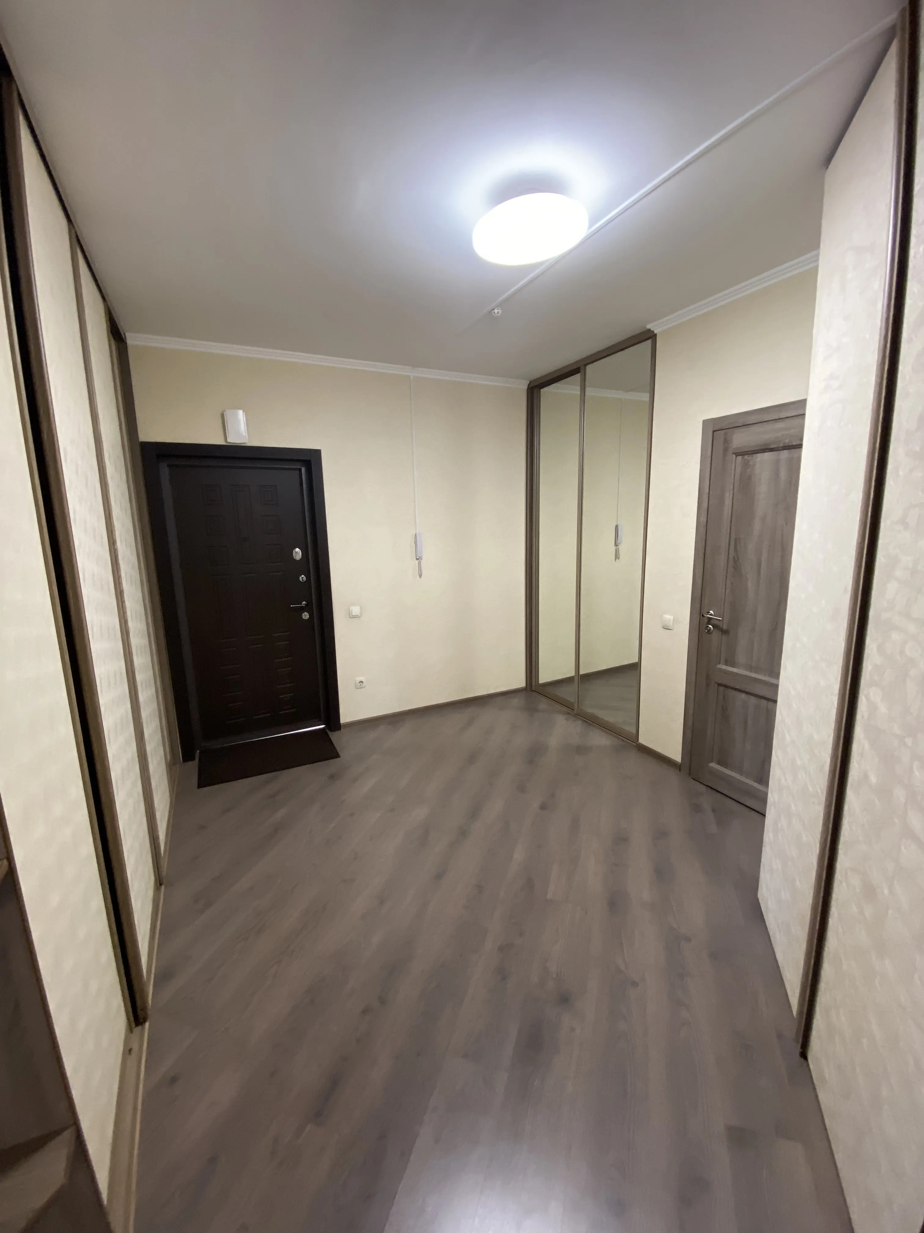 3-комнатная улица Республики, 37А  за 80000 руб/мес фото 11