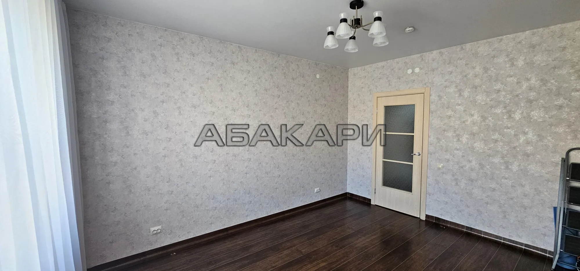 1-комнатная Апрельская улица, 1  за 28000 руб/мес фото 4