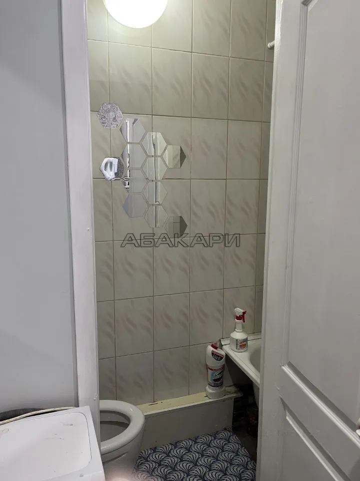 студия улица 60 лет Октября, 110  за 16000 руб/мес фото 6