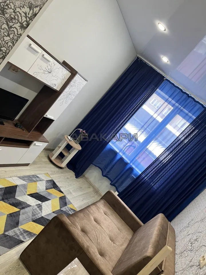 студия улица 60 лет Октября, 110  за 16000 руб/мес фото 4