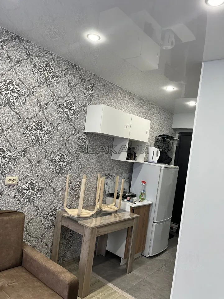 студия улица 60 лет Октября, 110  за 16000 руб/мес фото 3