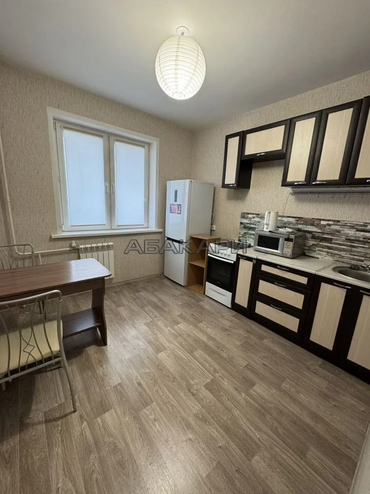 1-комнатная улица Александра Матросова, 40  за 30000 руб/мес фото 2