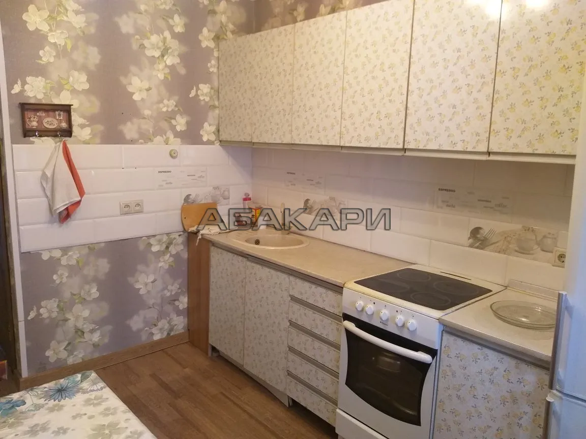 3-комнатная улица Кутузова, 91А  за 40000 руб/мес фото 3