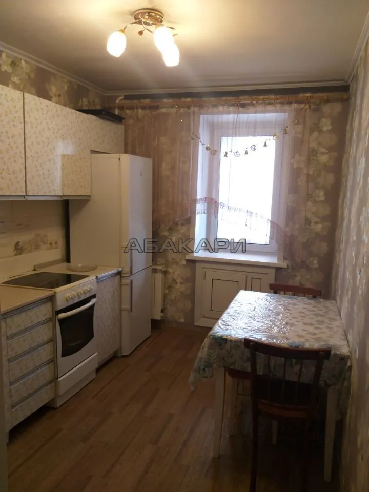 3-комнатная улица Кутузова, 91А  за 40000 руб/мес фото 1