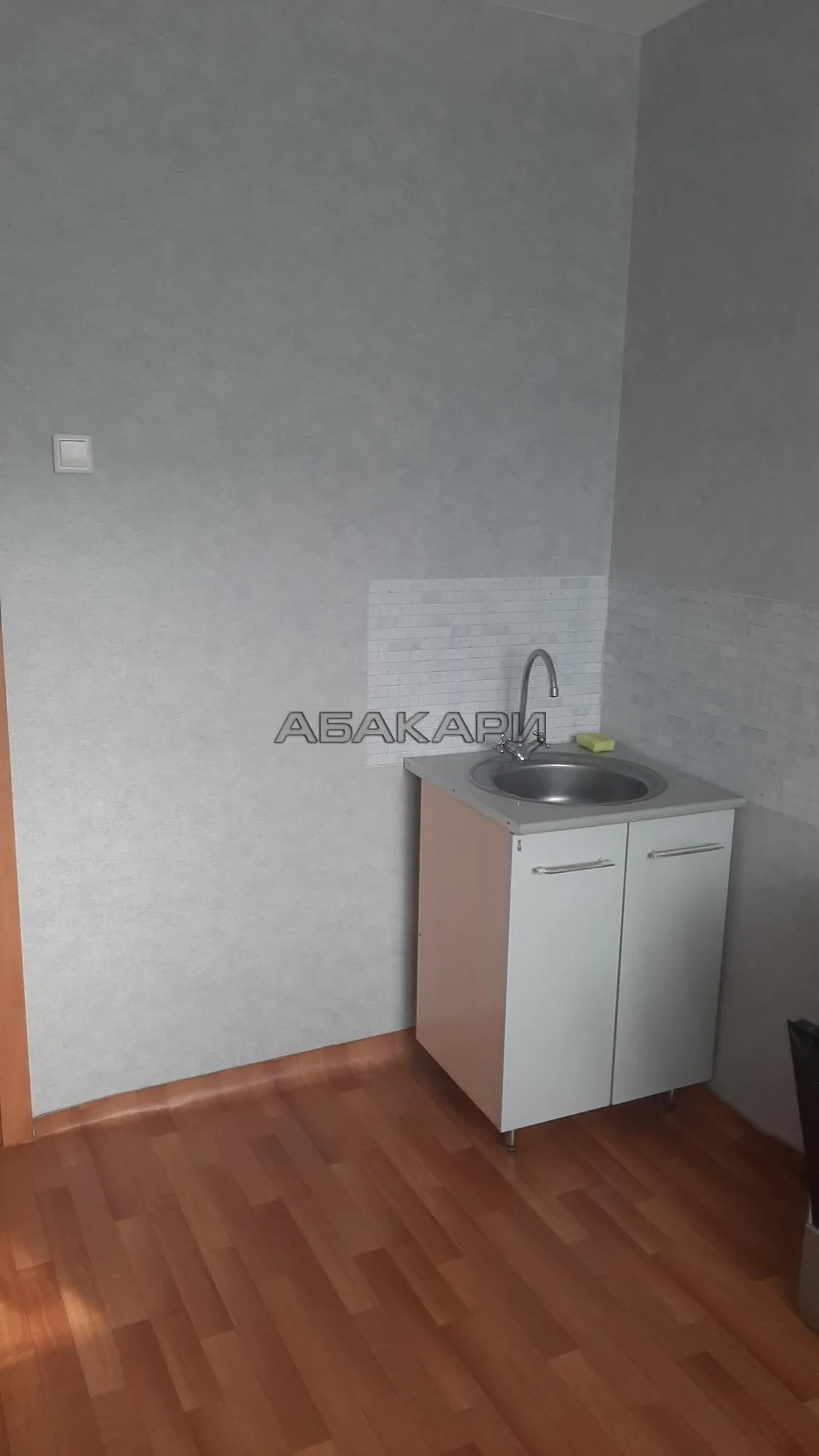 1-комнатная Ярыгинская набережная, 31 за 28000 руб/мес фото 3 1-комнатная Ярыгинская набережная, 31 за 28000 руб/мес фото 3