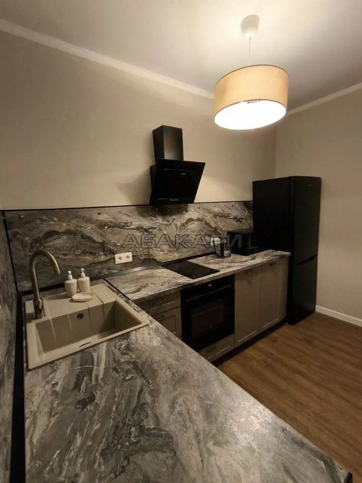 3-комнатная улица 78-й Добровольческой Бригады, 23 за 50000 руб/мес фото 1 3-комнатная улица 78-й Добровольческой Бригады, 23 за 50000 руб/мес фото 1