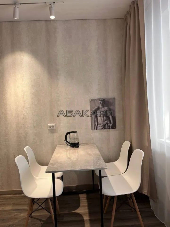 1-комнатная улица Александра Матросова, 34  за 35000 руб/мес фото 3