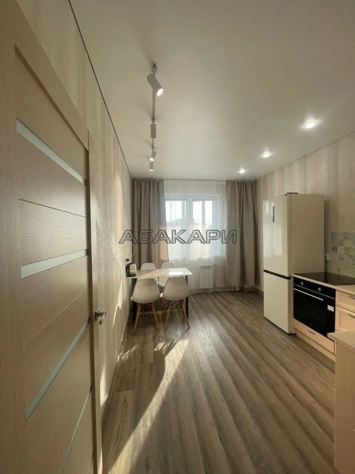 1-комнатная улица Александра Матросова, 34  за 35000 руб/мес фото 2