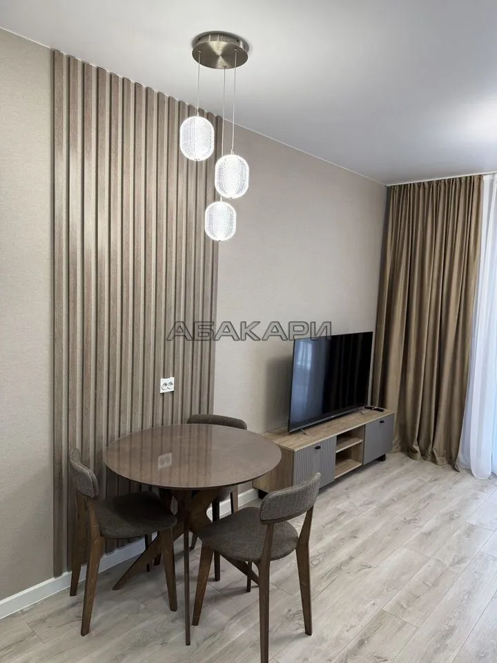 2-комнатная улица Авиаторов, 43  за 50000 руб/мес фото 3