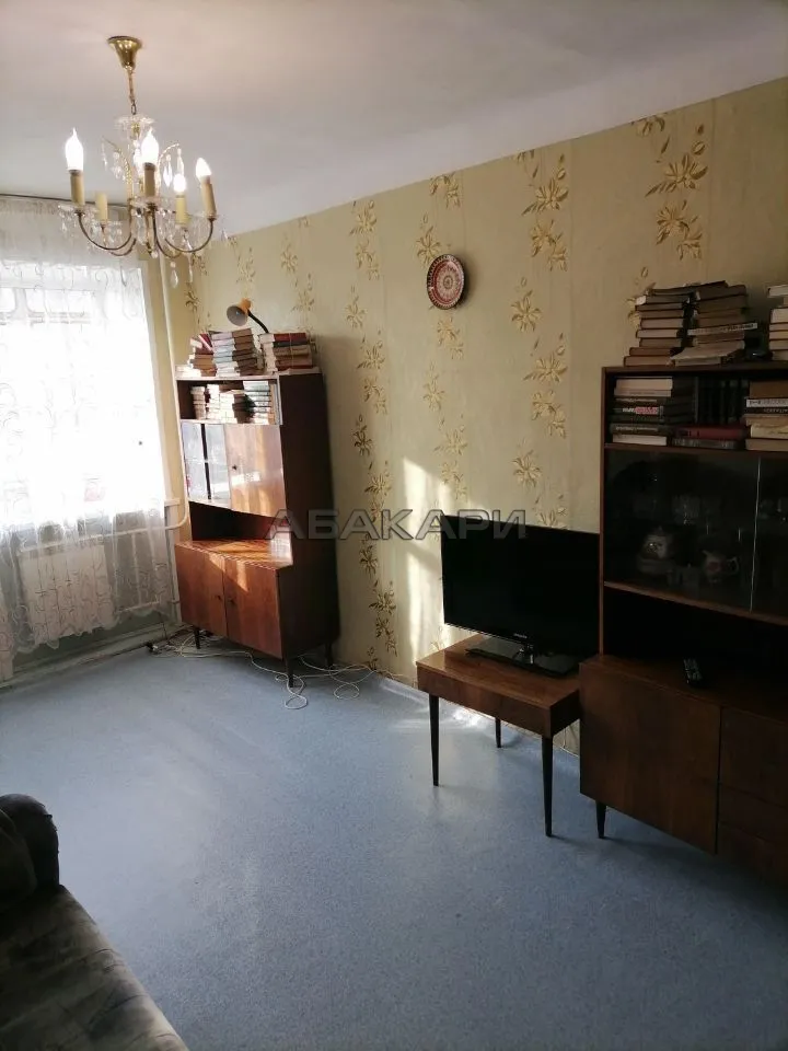 2-комнатная улица Урицкого, 41  за 30000 руб/мес фото 1