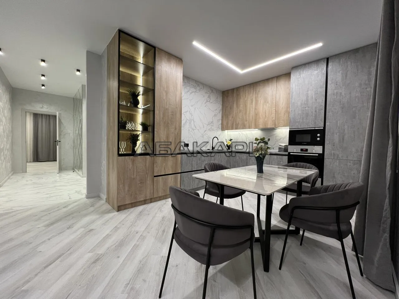 3-комнатная улица Петра Подзолкова, 4  за 85000 руб/мес фото 1