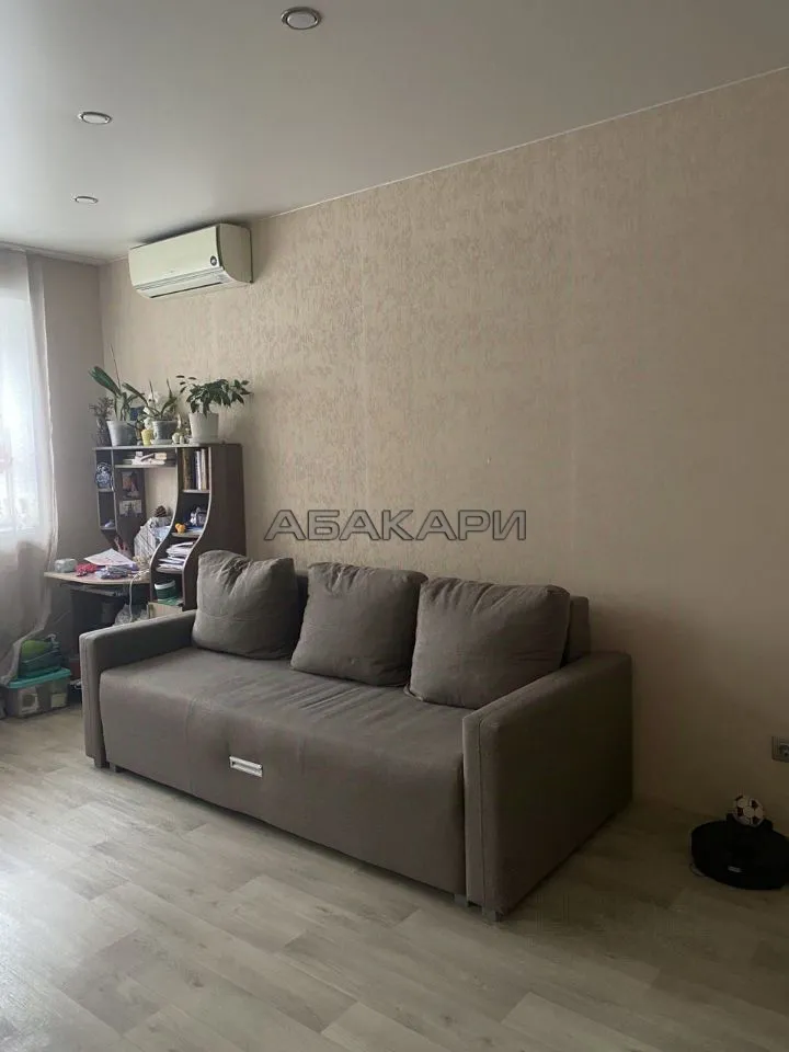 3-комнатная улица Урицкого, 108  за 45000 руб/мес фото 2